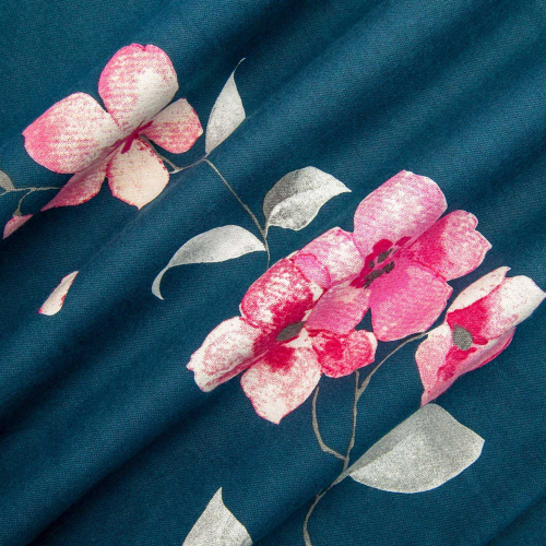 Obliečka flanel - ružové kvety na modré